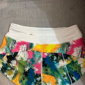 lululemon speed up short - low rise - 2.5” - lined - multicolored - size 2